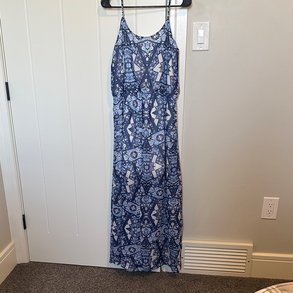 Pink Rose Navy and White Patterned Maxi Dress - Picture 3 of 3